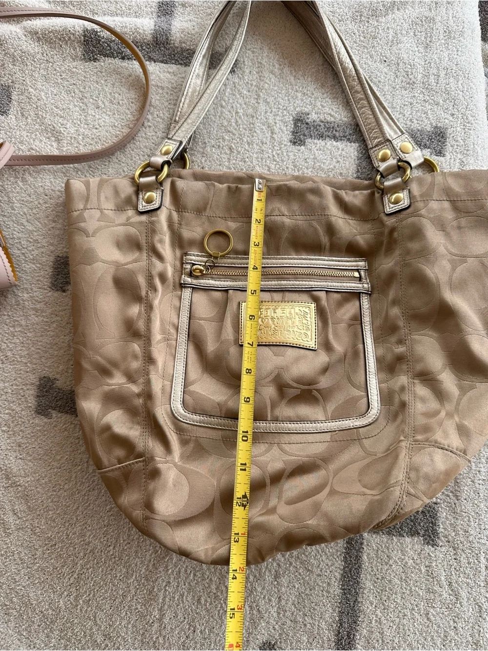 Coach poppy Bella  Signature large Tote with Gold Accents